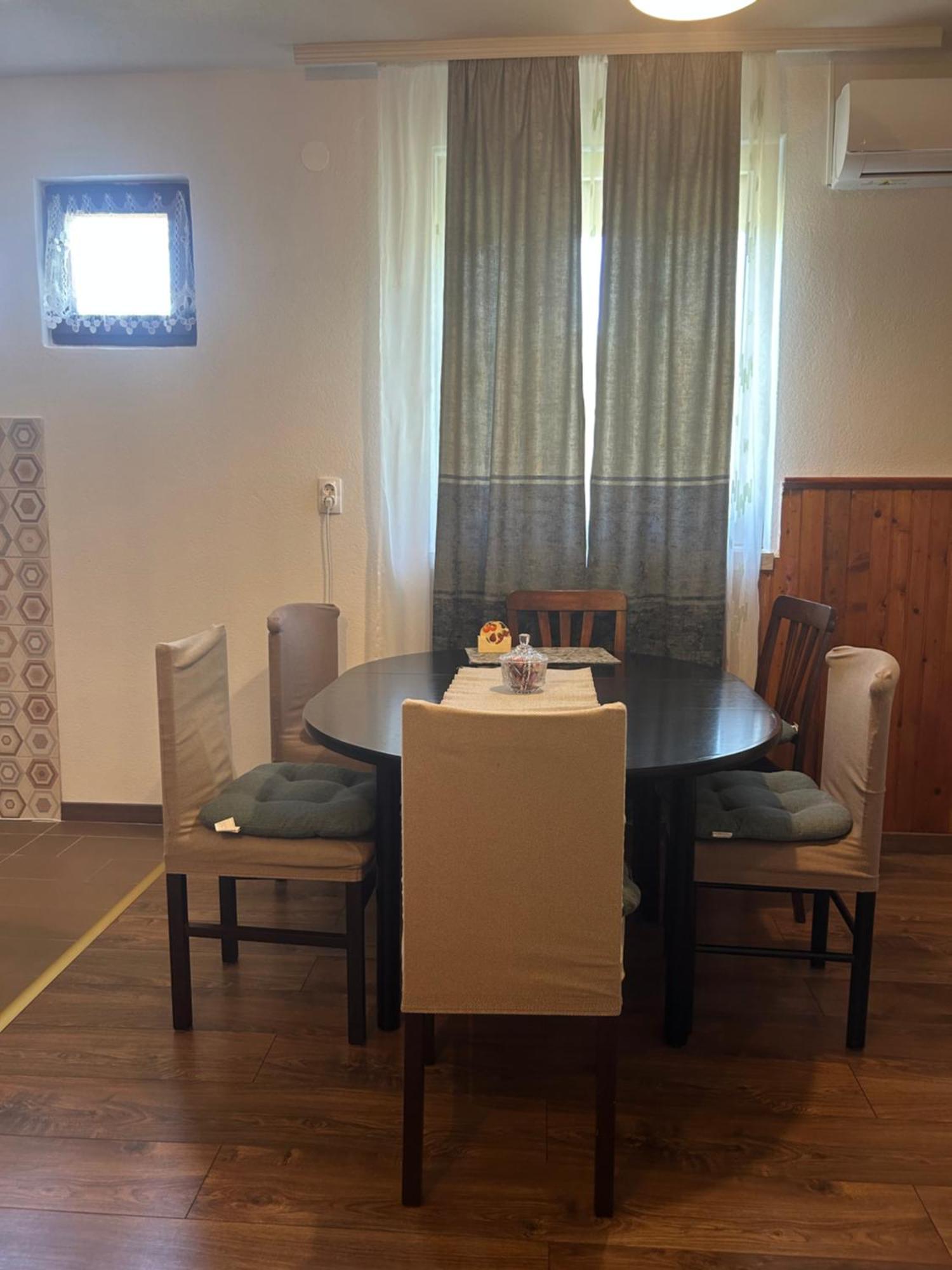 Guesthouse D&D Licko Petrovo Selo Екстер'єр фото