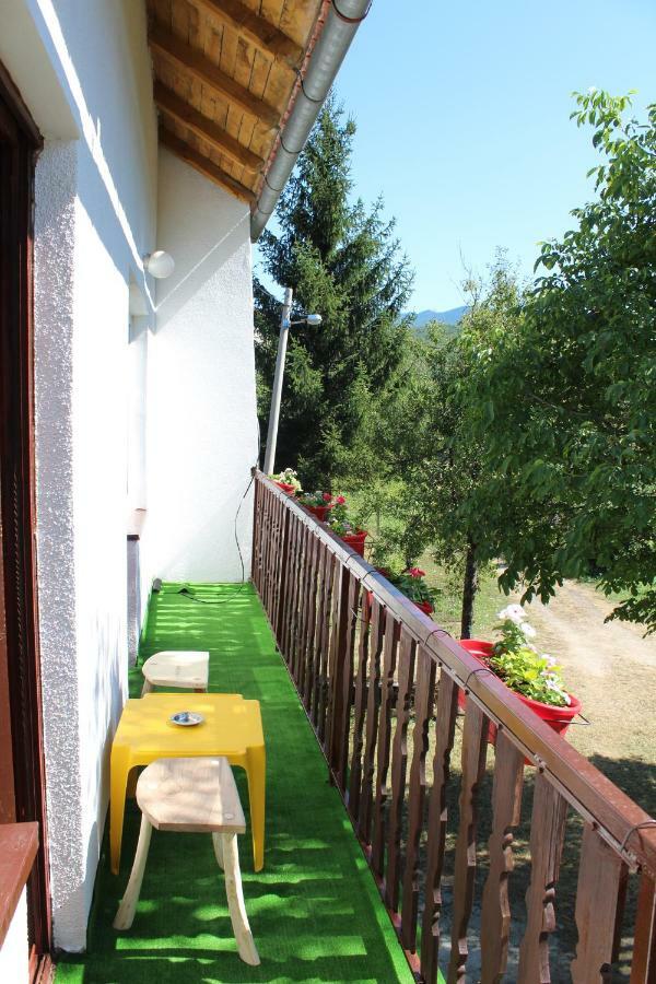 Guesthouse D&D Licko Petrovo Selo Екстер'єр фото